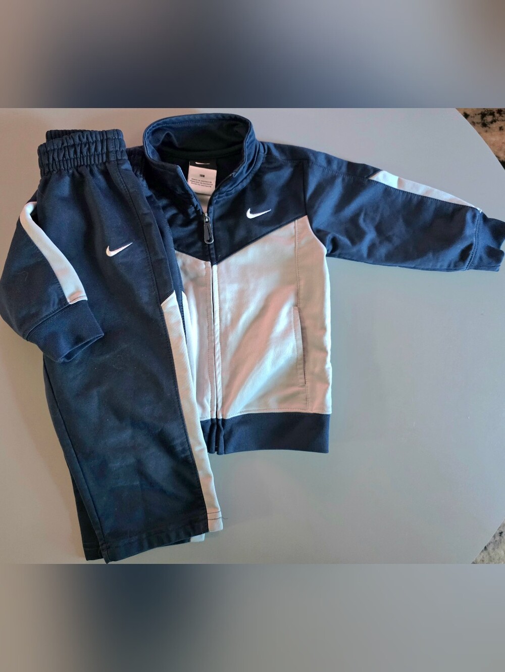 Nike Kids Two-Tone Navy & Light Gray Tracksuit Jacket 18 Mois